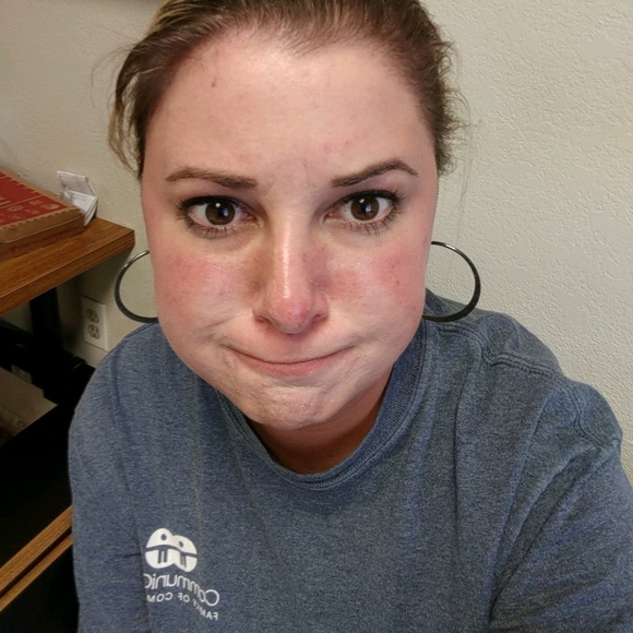 Meet your Posher, Sara - Picture 1 of 1